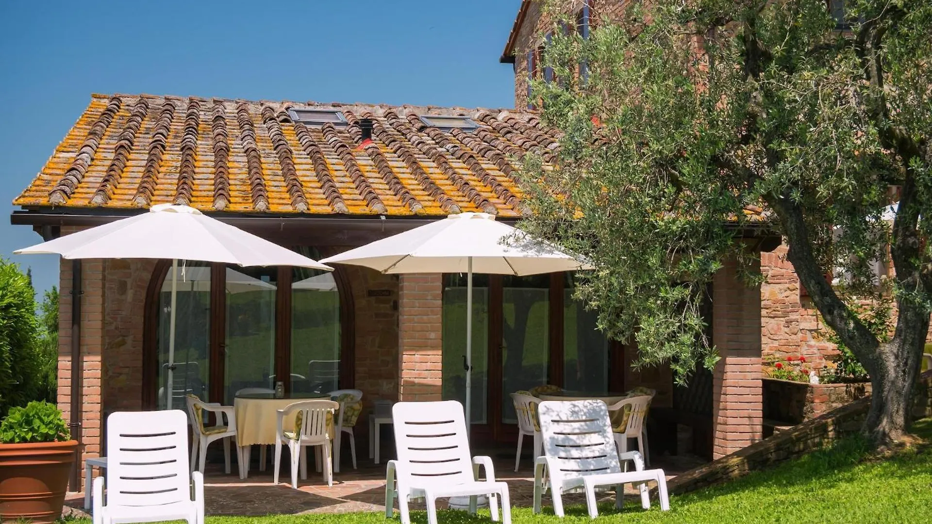 Apartment In Farmhouse With Garden And Pool Montaione 0*,